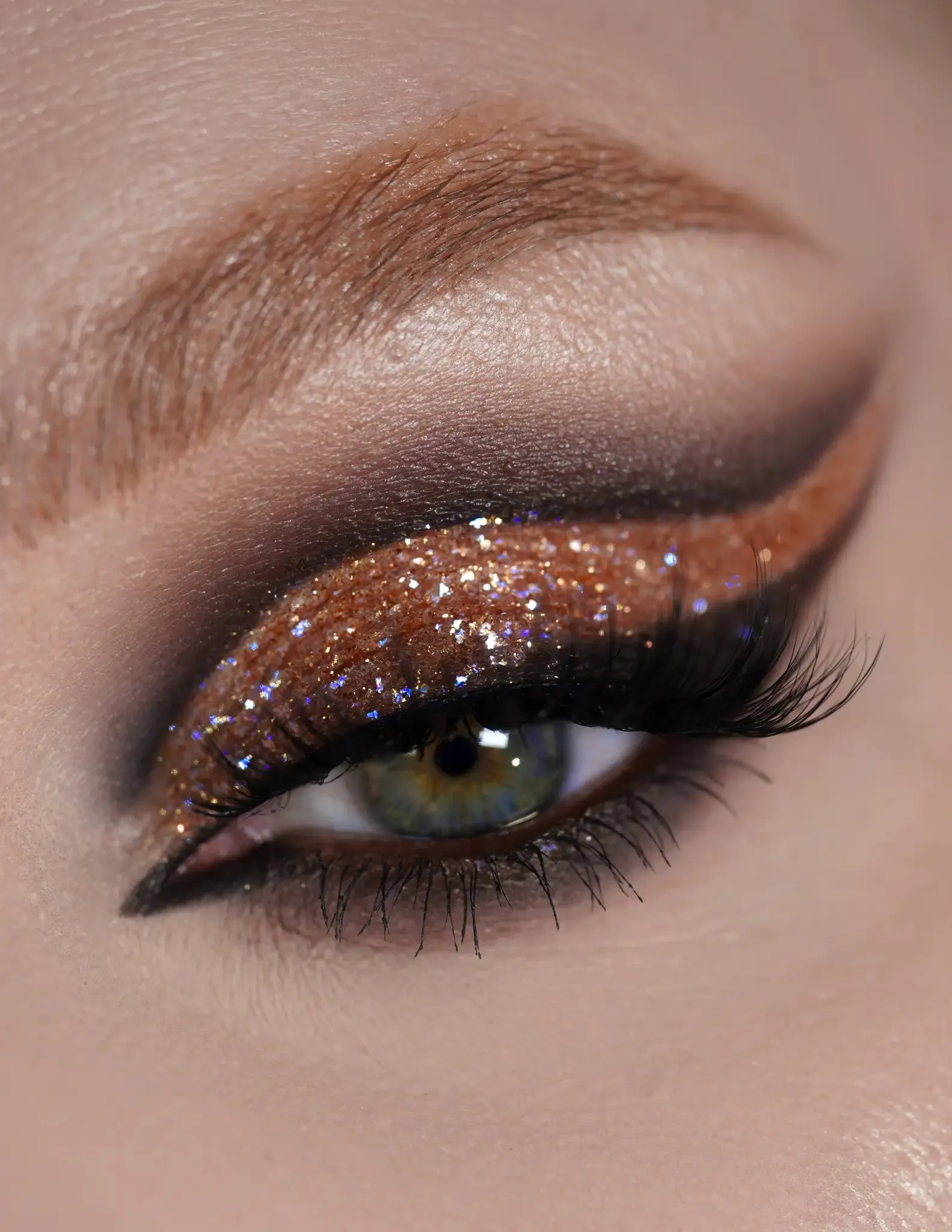 #33 Bronze Eyeshadow Glitter