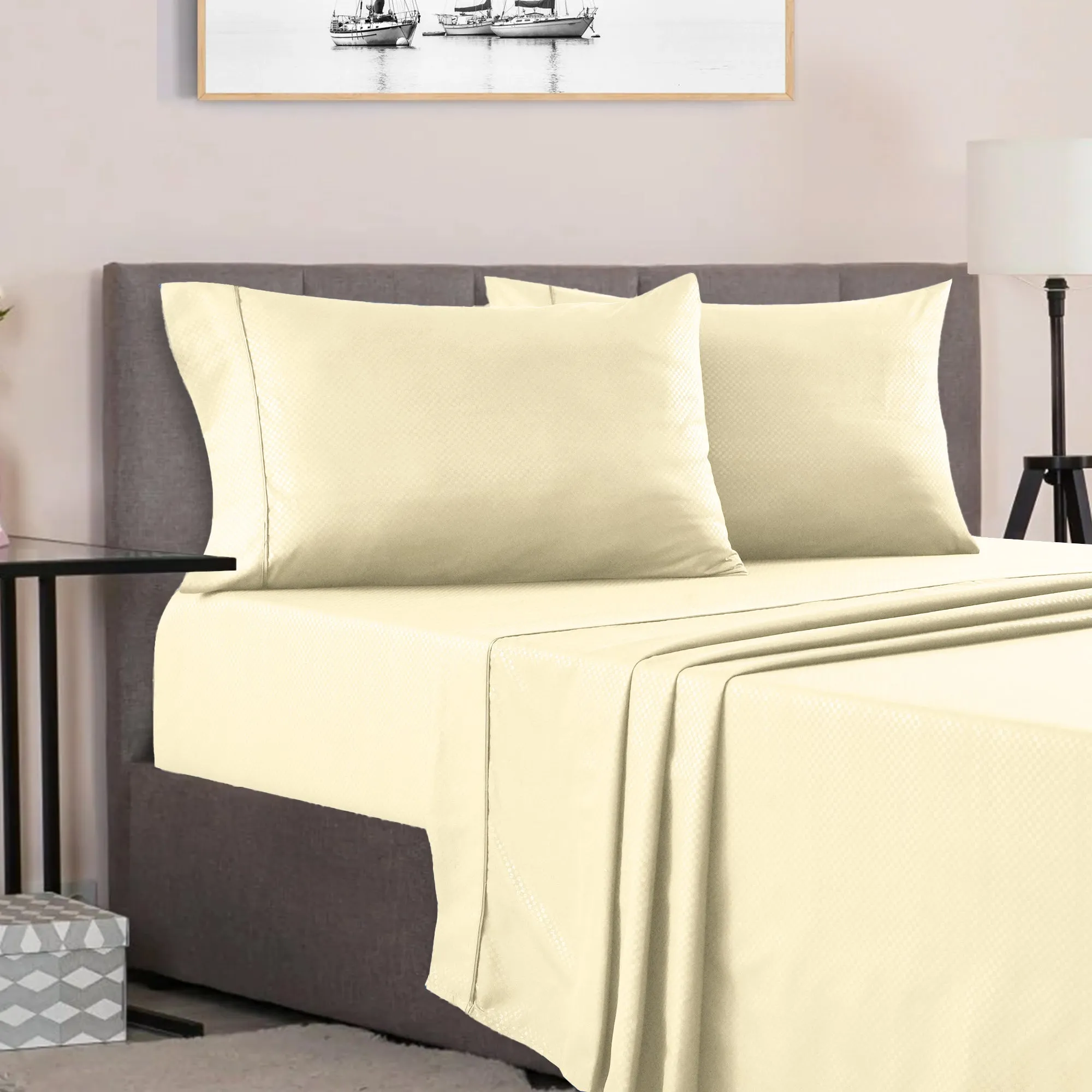 4-Piece Checkered Sheet Set