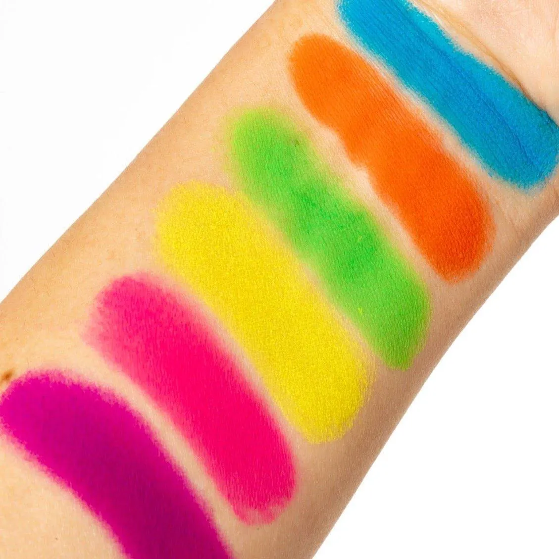 Dare to be Neon Pigments